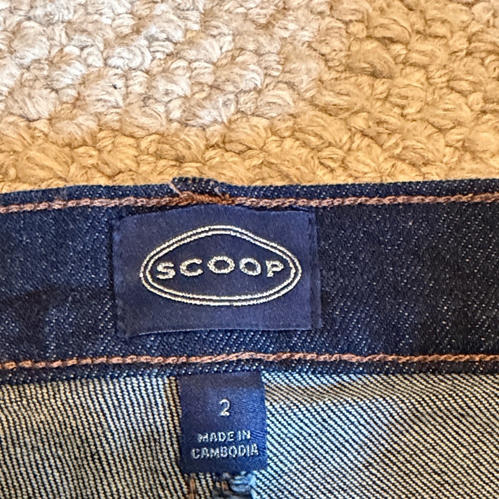 Women's Dark Blue Jeans - Ankle Length - Picture 2 of 5